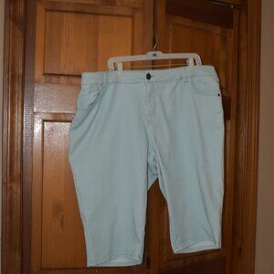 Woman's capris CJ Banks 20W